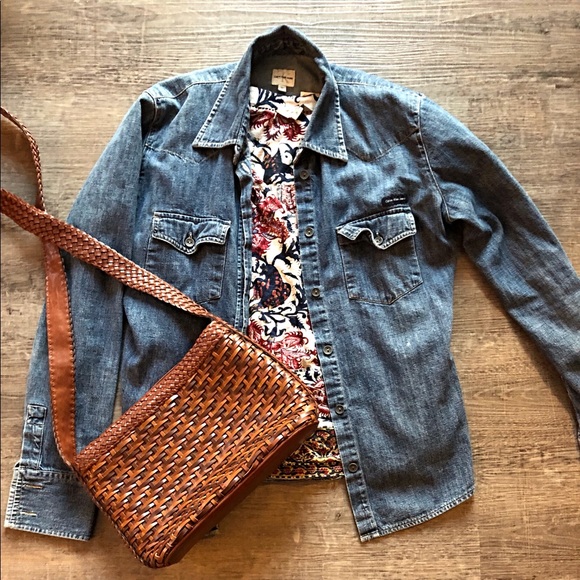 🌻Calvin Klein Jean Button-Up🌻 - Picture 2 of 7